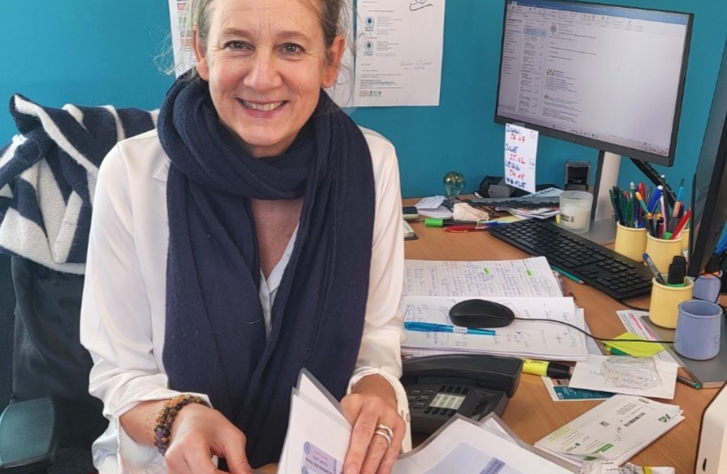 Portret: Annemarie, bemiddelaar bij het OCMW van Elsene.